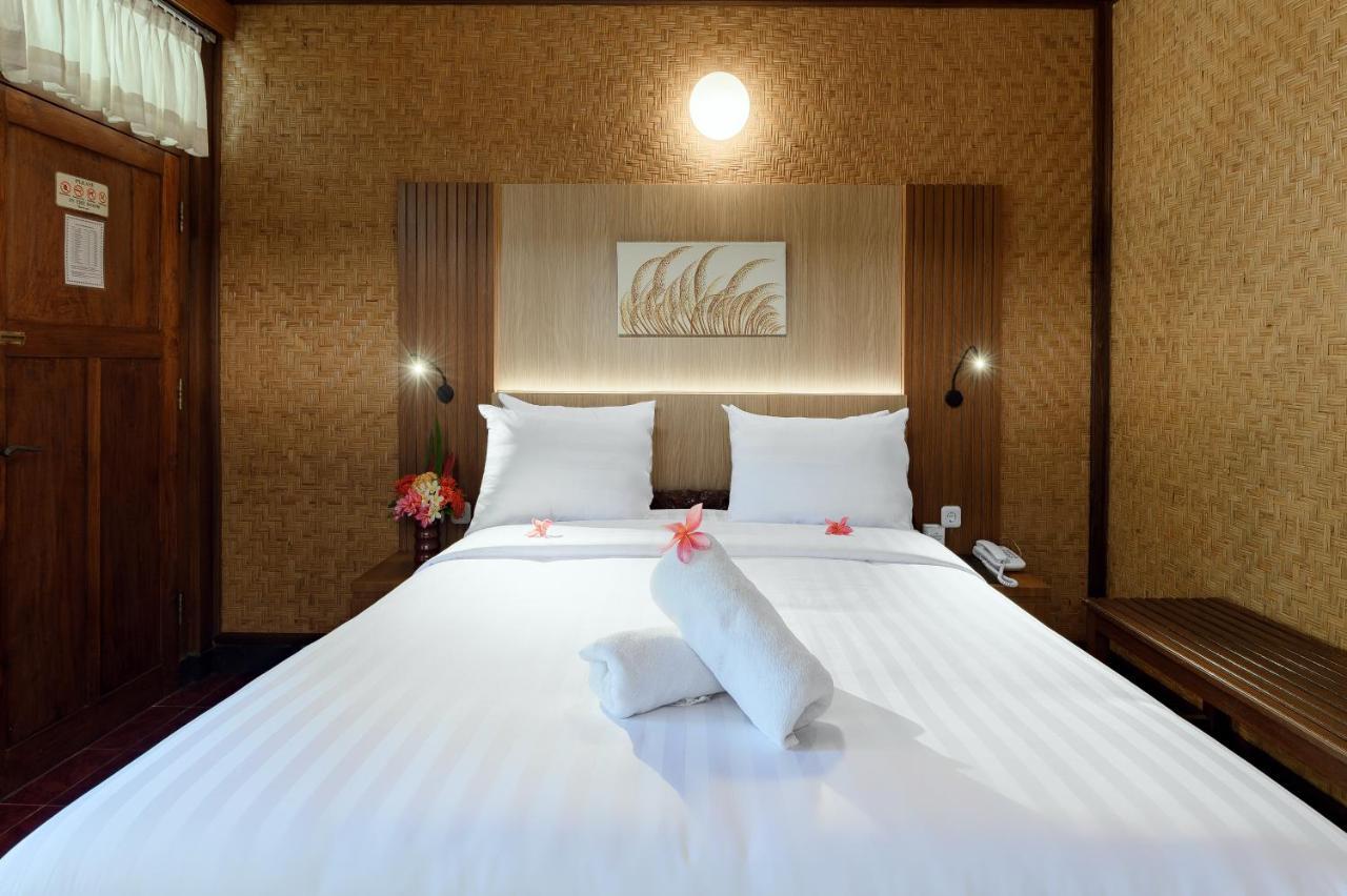 Banyualit Spa 'N Resort Lovina Buitenkant foto