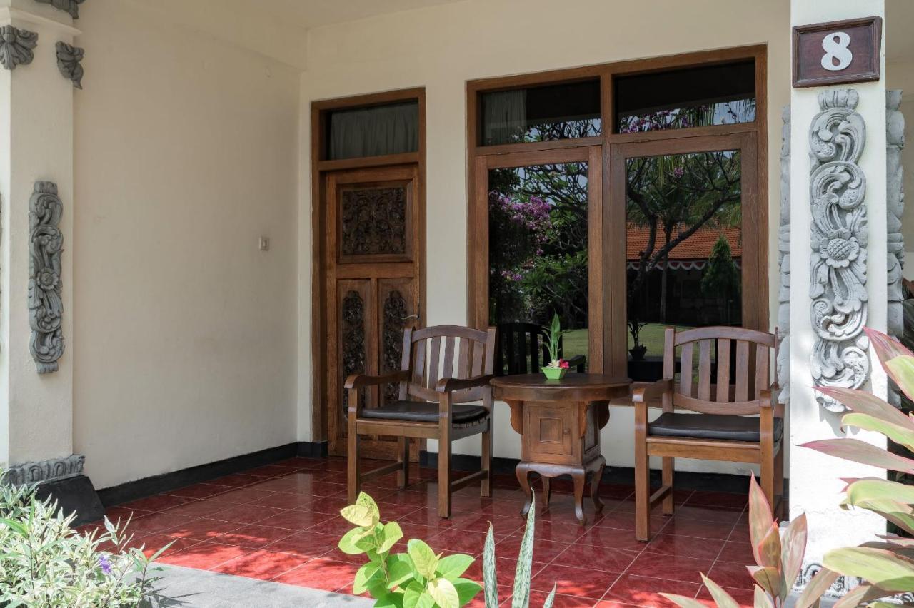 Banyualit Spa 'N Resort Lovina Buitenkant foto