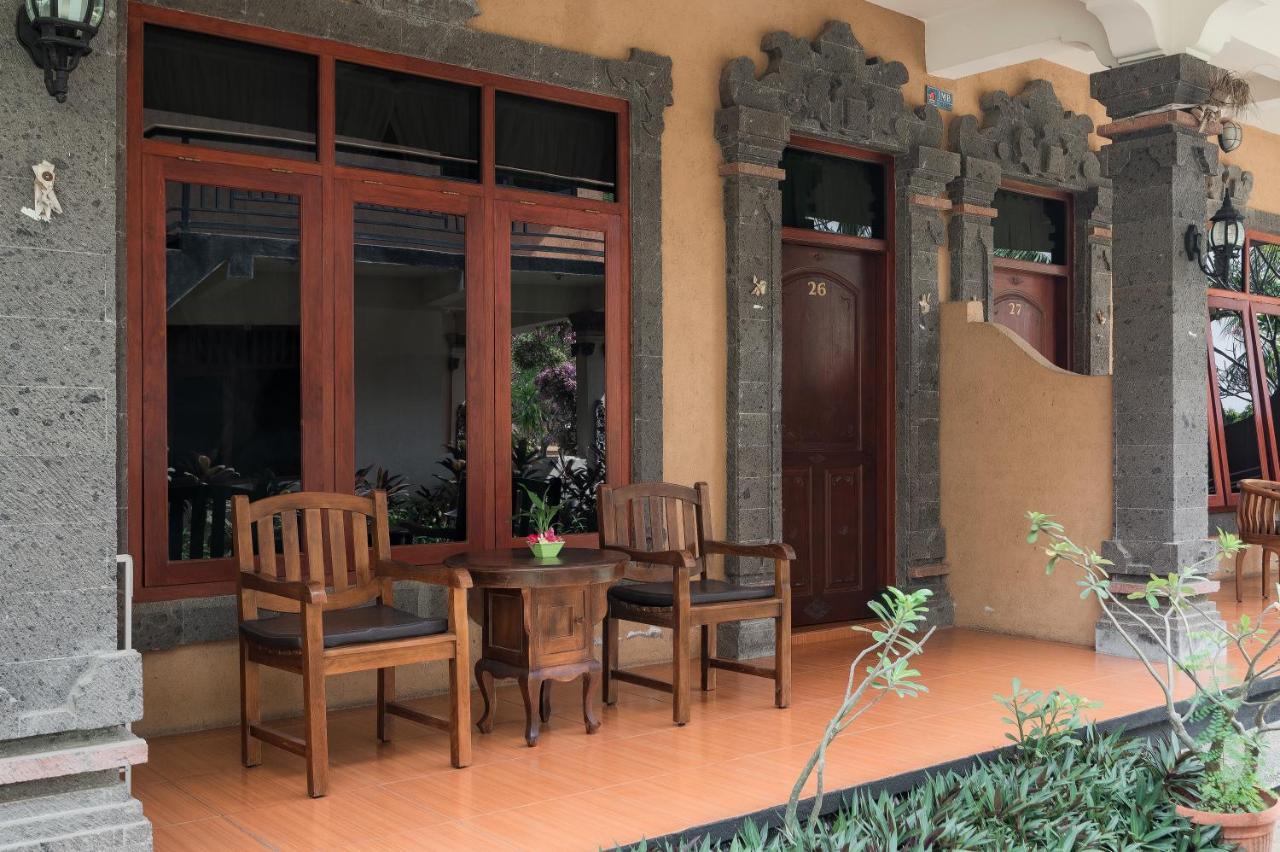 Banyualit Spa 'N Resort Lovina Buitenkant foto