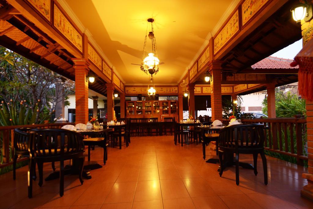 Banyualit Spa 'N Resort Lovina Buitenkant foto
